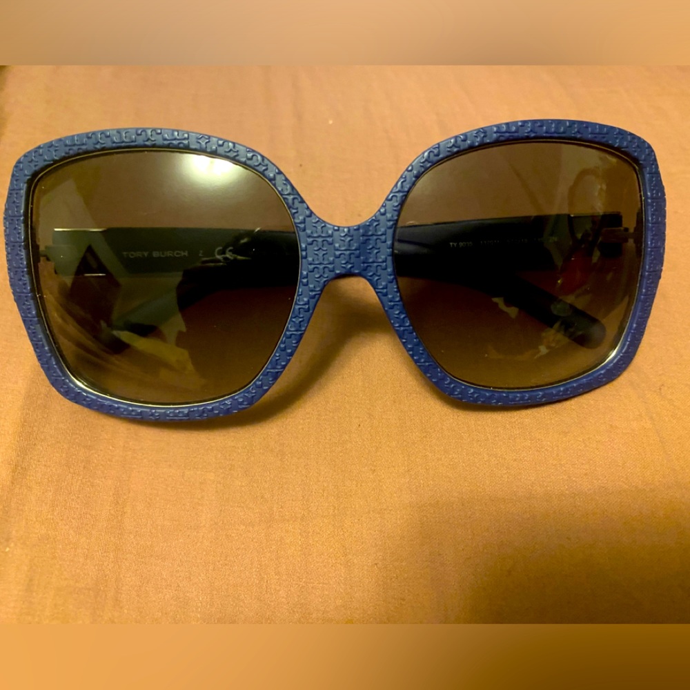 Tory Burch SunGlasses - Authentic Like New